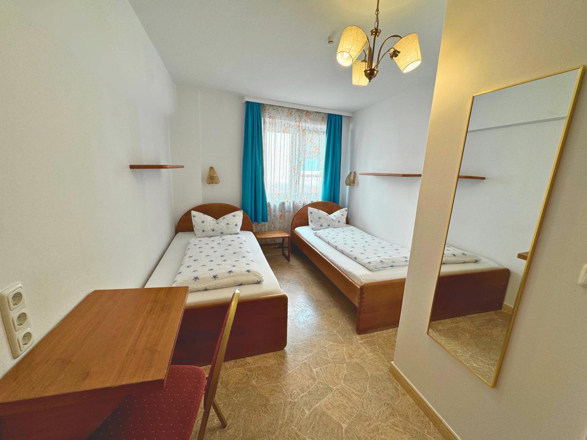 Hostel Heinzelmaennchen Кёльн Экстерьер фото